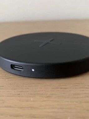 LIVBOJ 904.470.58 Wireless charger, black